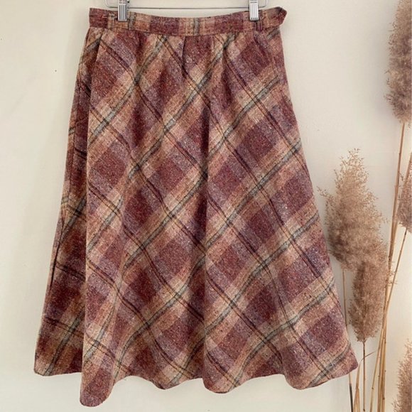 Vintage Plaid Tweed Mini Skirt (M) - Picture 1 of 4